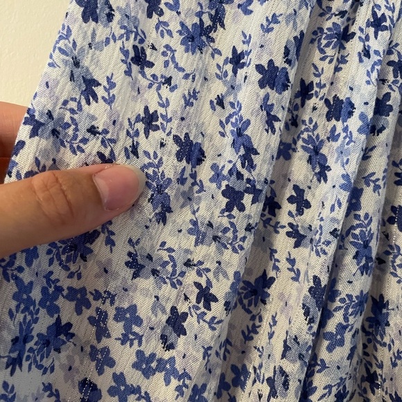 Printed off the shoulder Top - Picture 3 of 9